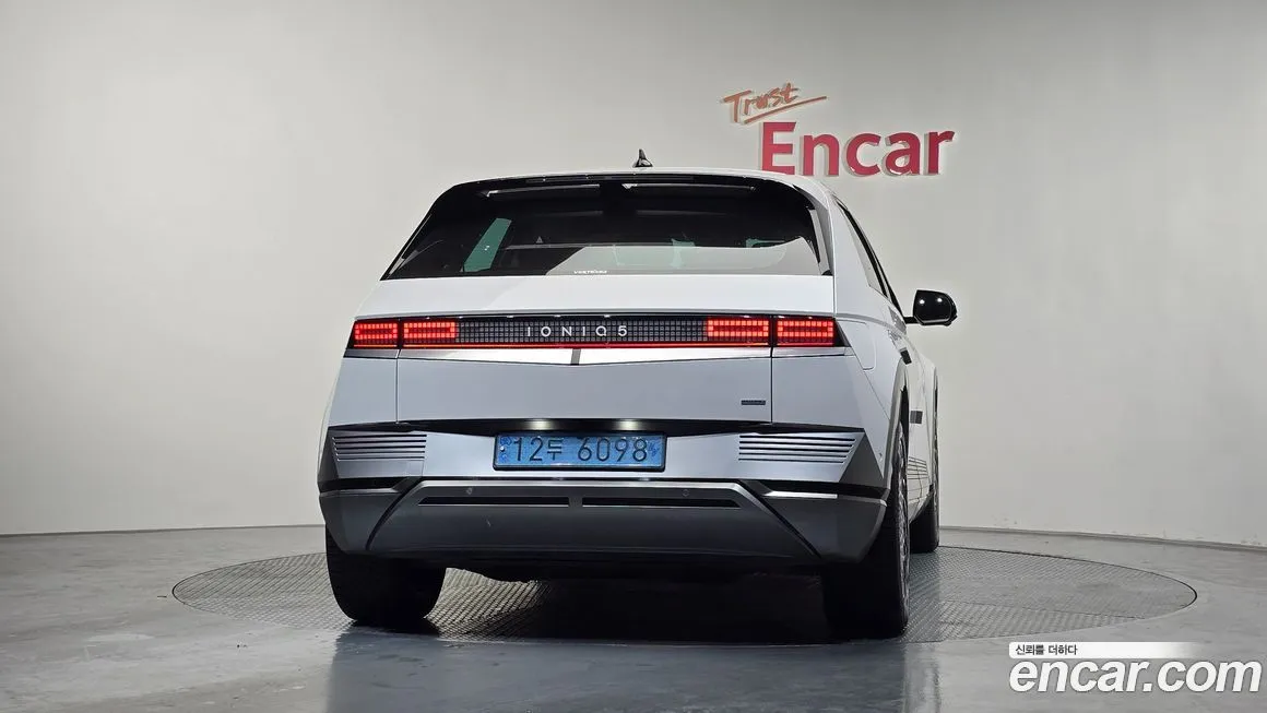 Hyundai Ioniq5 — фото 2