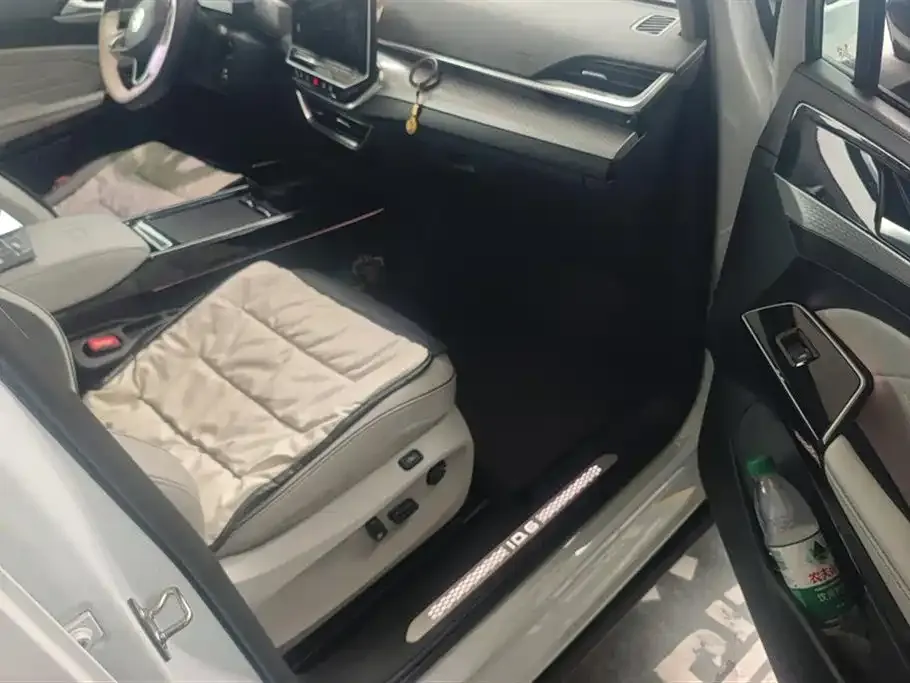 Volkswagen ID.6 X 2023 из CN, фото 2