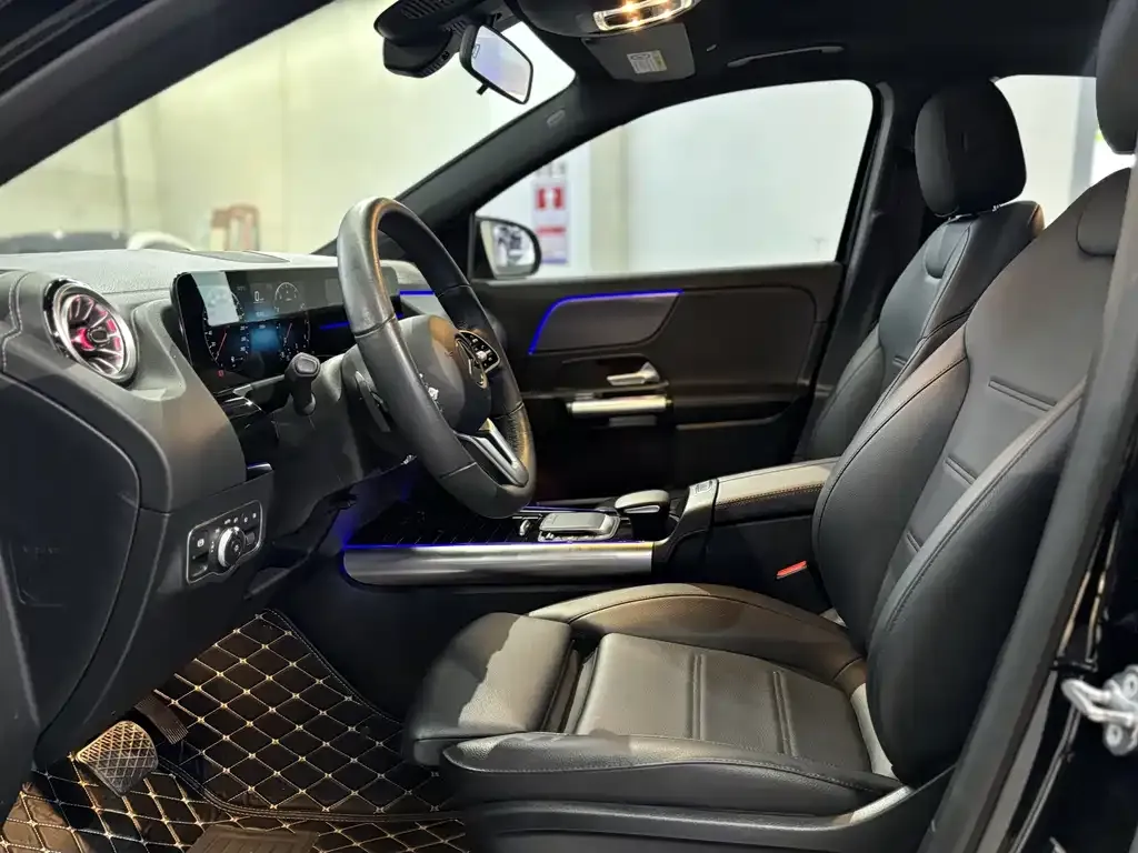 Mercedes-Benz GLA — фото 10