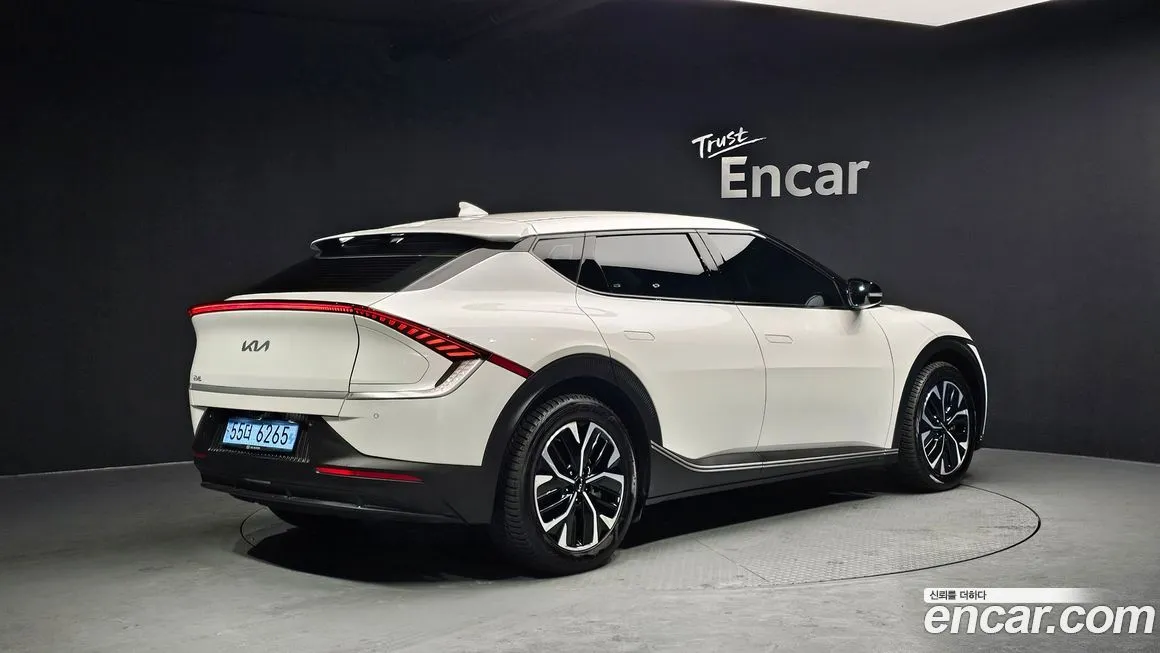 Kia EV6 — фото 9