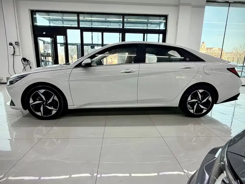 Hyundai Elantra 2021 из CN, фото 4
