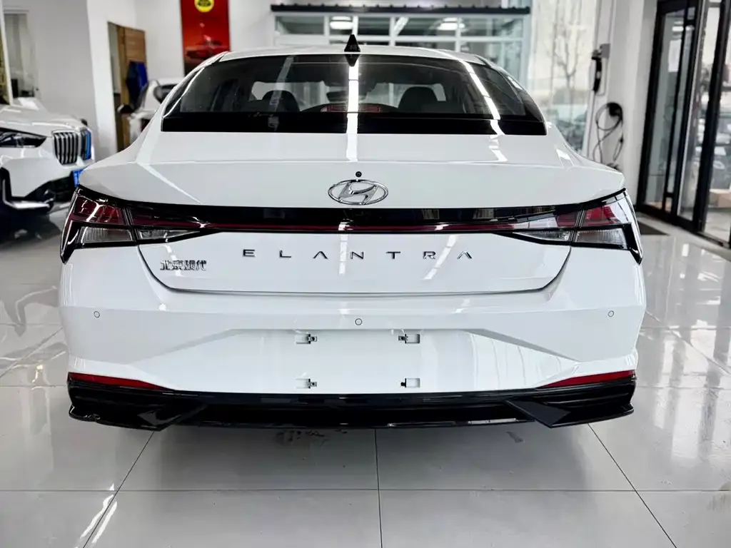 Hyundai Elantra 2021 из CN, фото 5