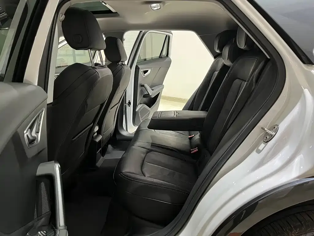 Audi Q2L 2022 из CN, фото 2