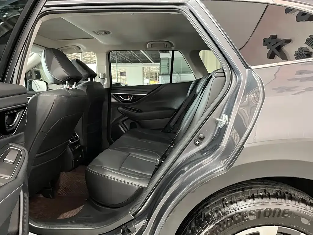 Subaru Outback 2023 из CN, фото 8