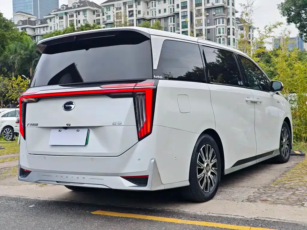 GAC Motor Trumpchi E9 — фото 7