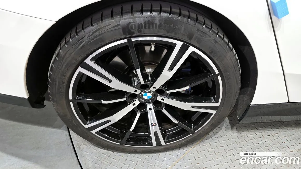 BMW 5-Series 2024 из KR, фото 6