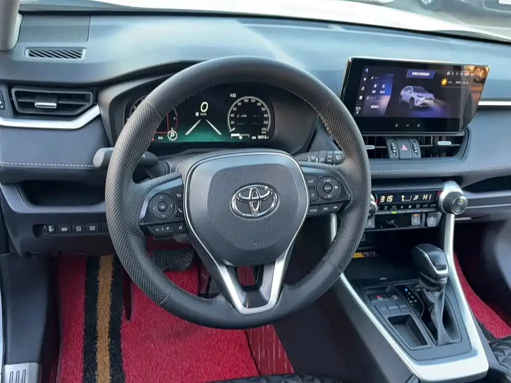 Toyota RAV4 — фото 6