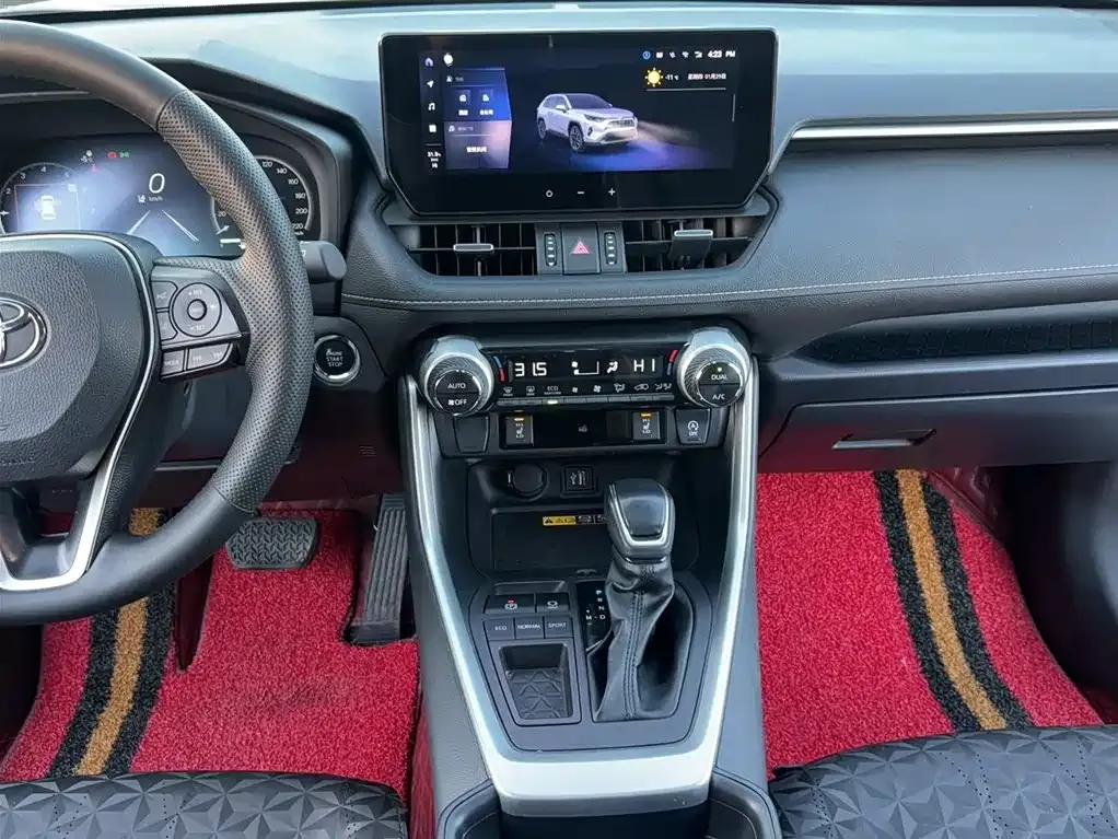 Toyota RAV4 — фото 9