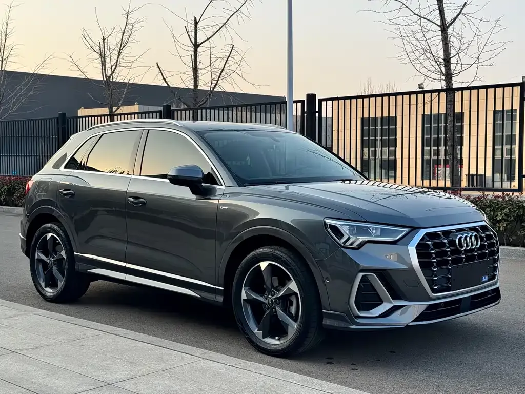 Audi Q3 — фото 6