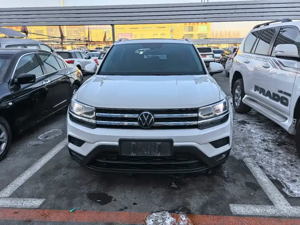 Volkswagen Tharu 2022 из CN, фото 8