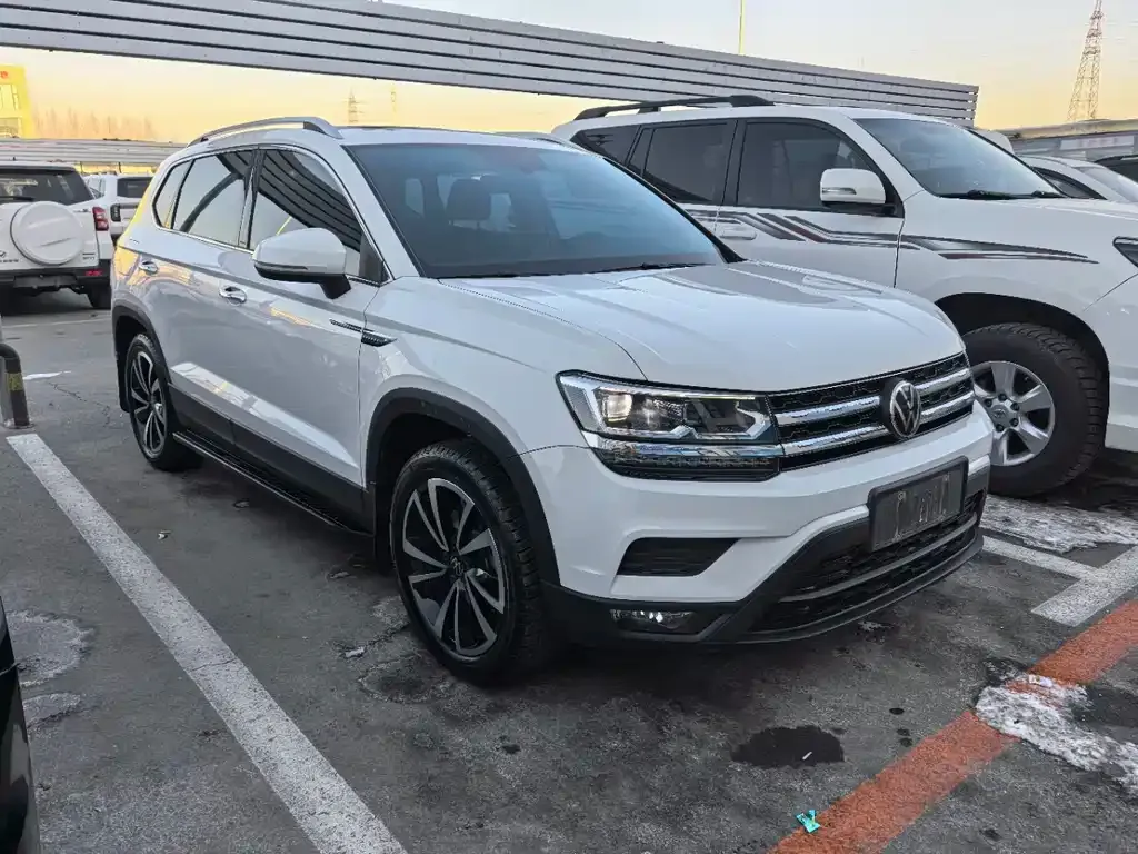 Volkswagen Tharu 2022 из CN, фото 10