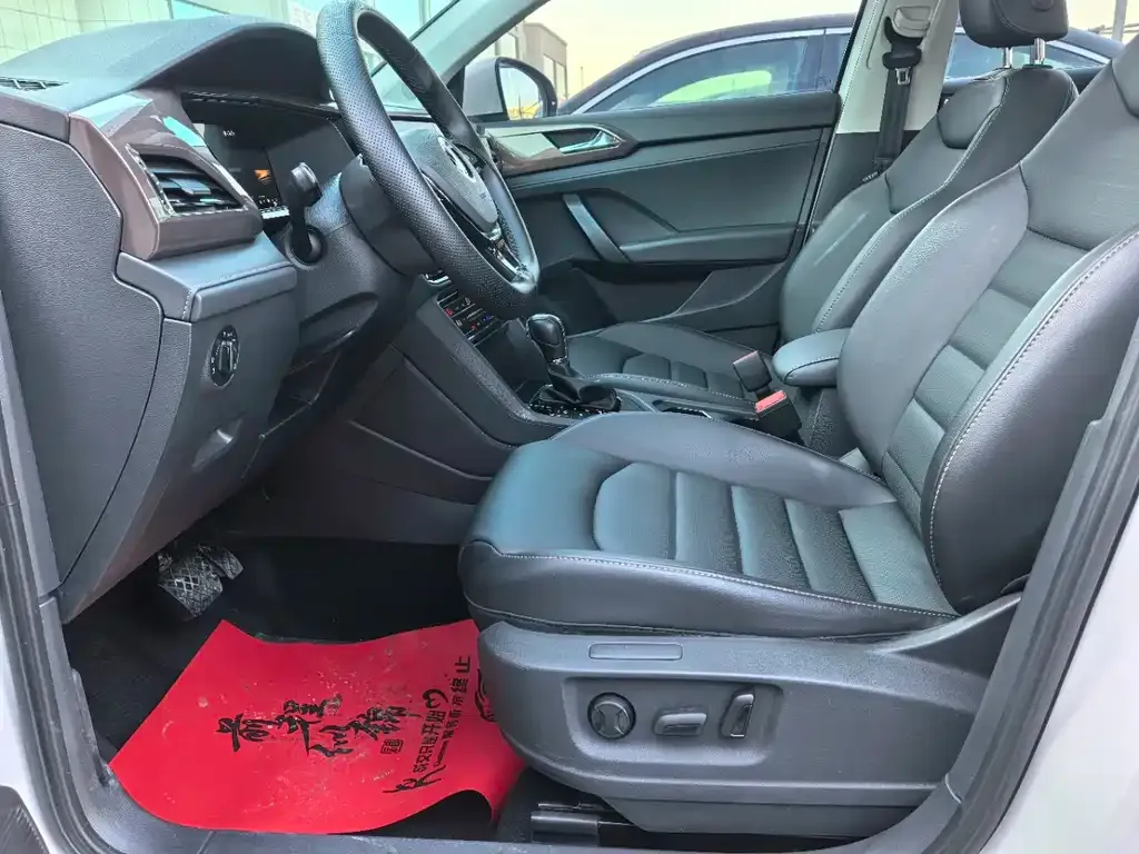 Volkswagen Tharu 2022 из CN, фото 7