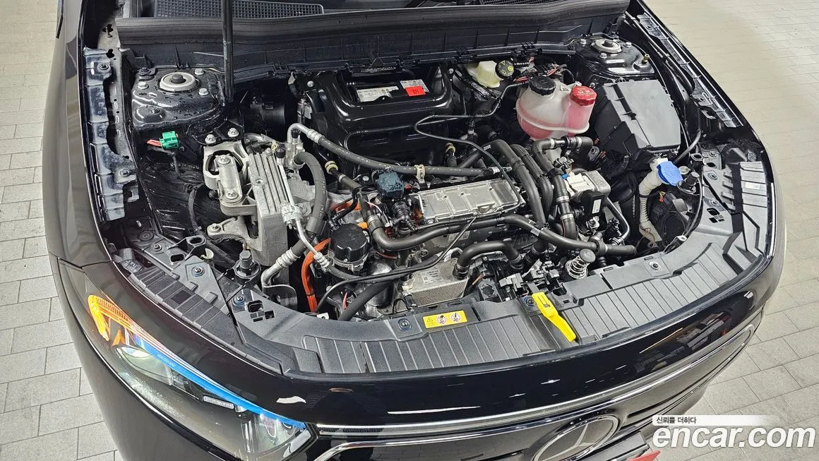 Mercedes-Benz EQB 2023 из KR, фото 10
