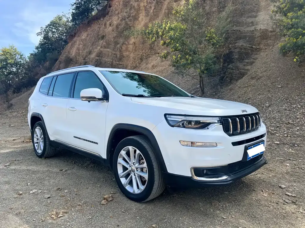 Jeep Grand Commander — фото 10