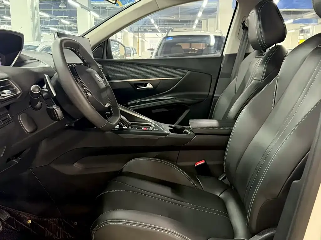Peugeot 5008 2023 из CN, фото 6