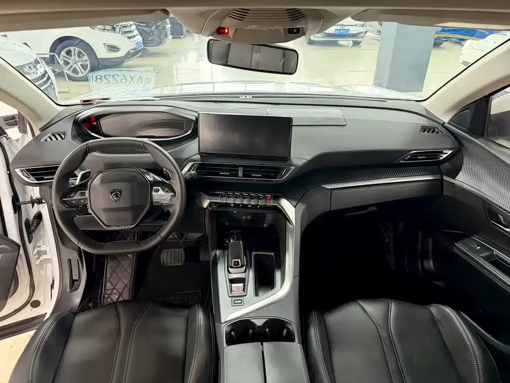 Peugeot 5008 2023 из CN, фото 5