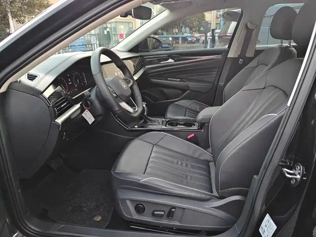 Volkswagen Passat — фото 3