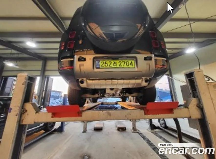 Land Rover Defender 2025 из KR, фото 2