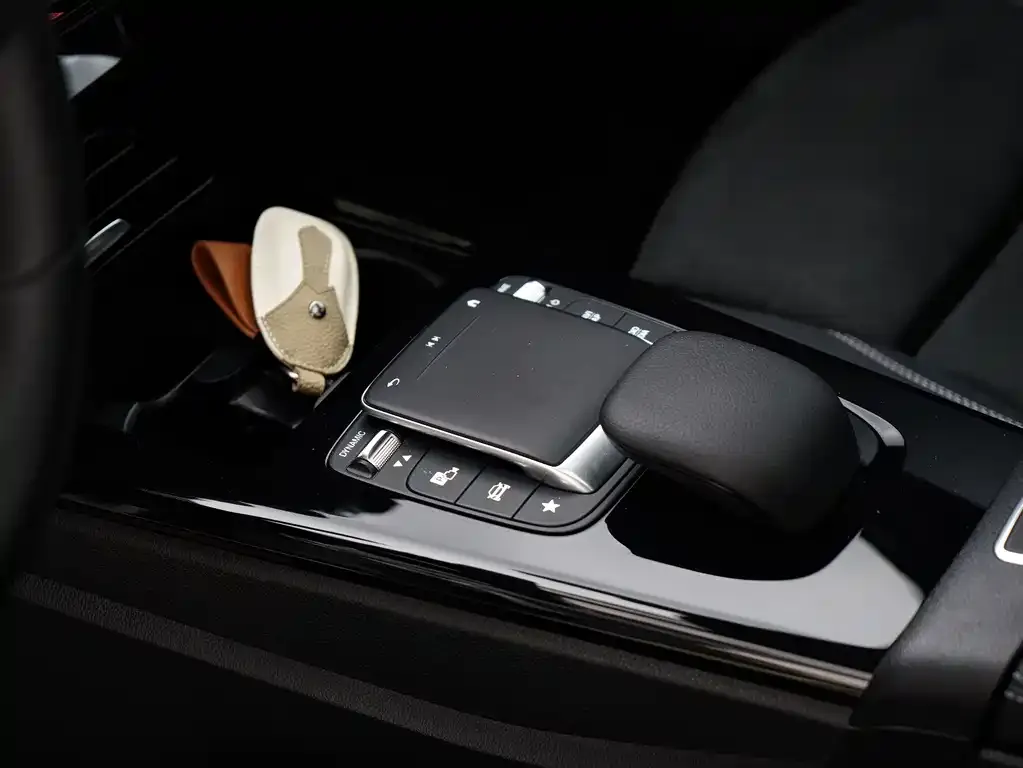 Mercedes-Benz A-Class 2023 из CN, фото 2