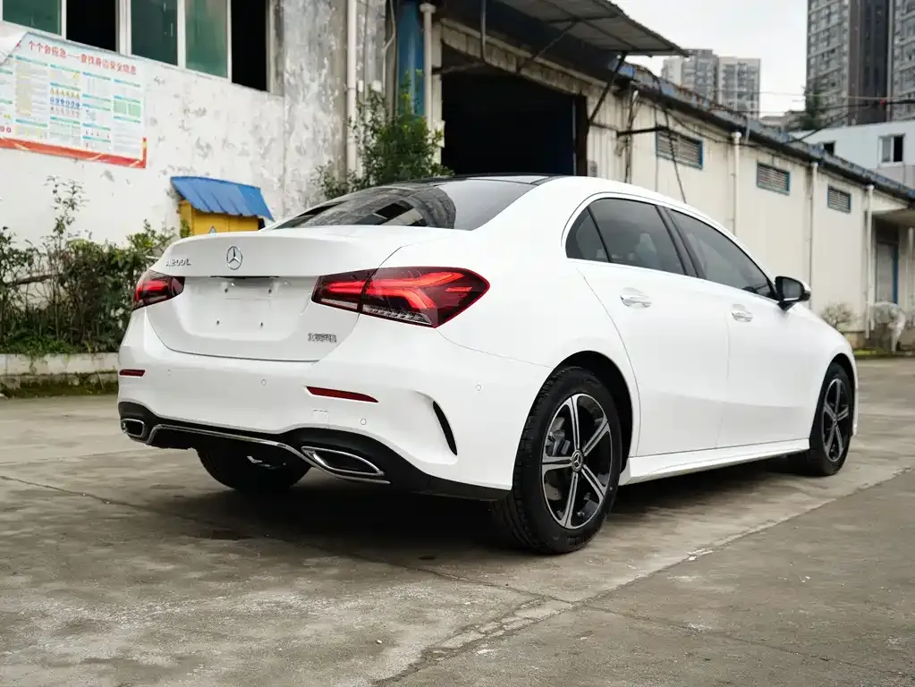 Mercedes-Benz A-Class 2023 из CN, фото 3