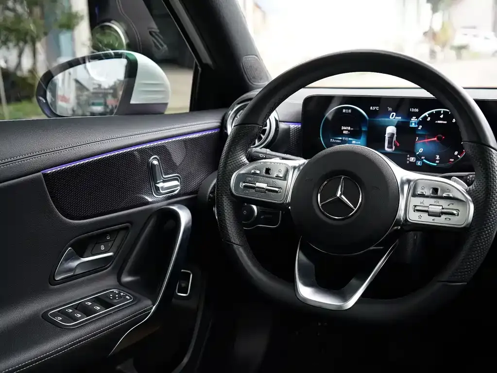 Mercedes-Benz A-Class 2023 из CN, фото 8