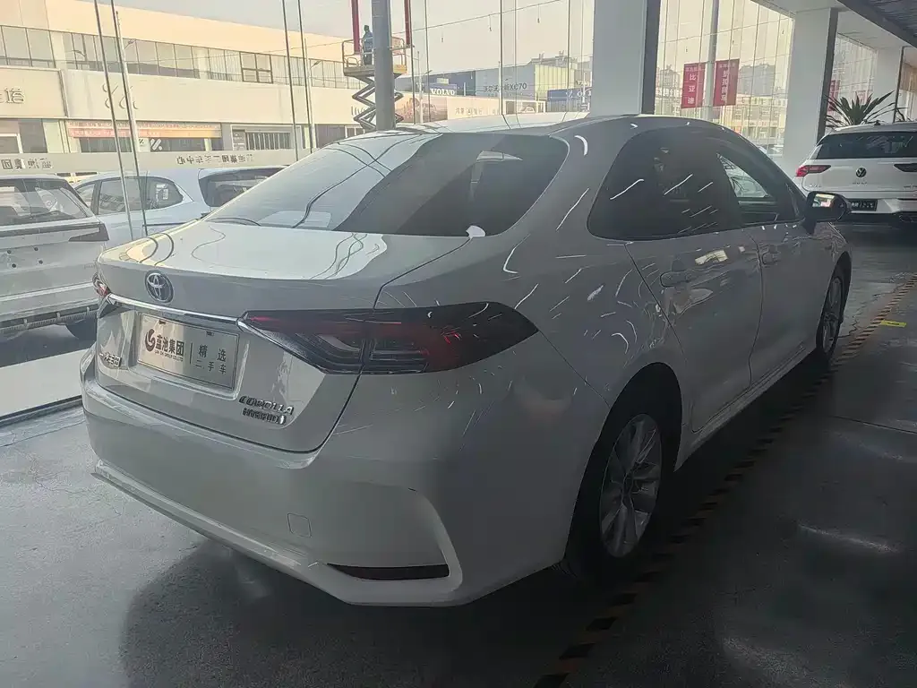 Toyota Corolla 2023 из CN, фото 3