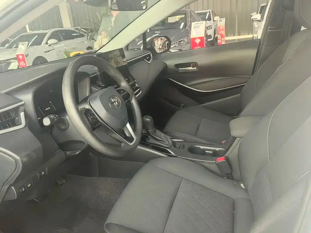 Toyota Corolla 2023 из CN, фото 7