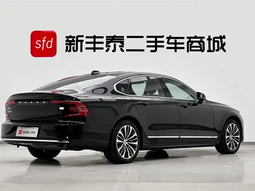 Volvo S90 PHEV 2024 из CN, фото 7