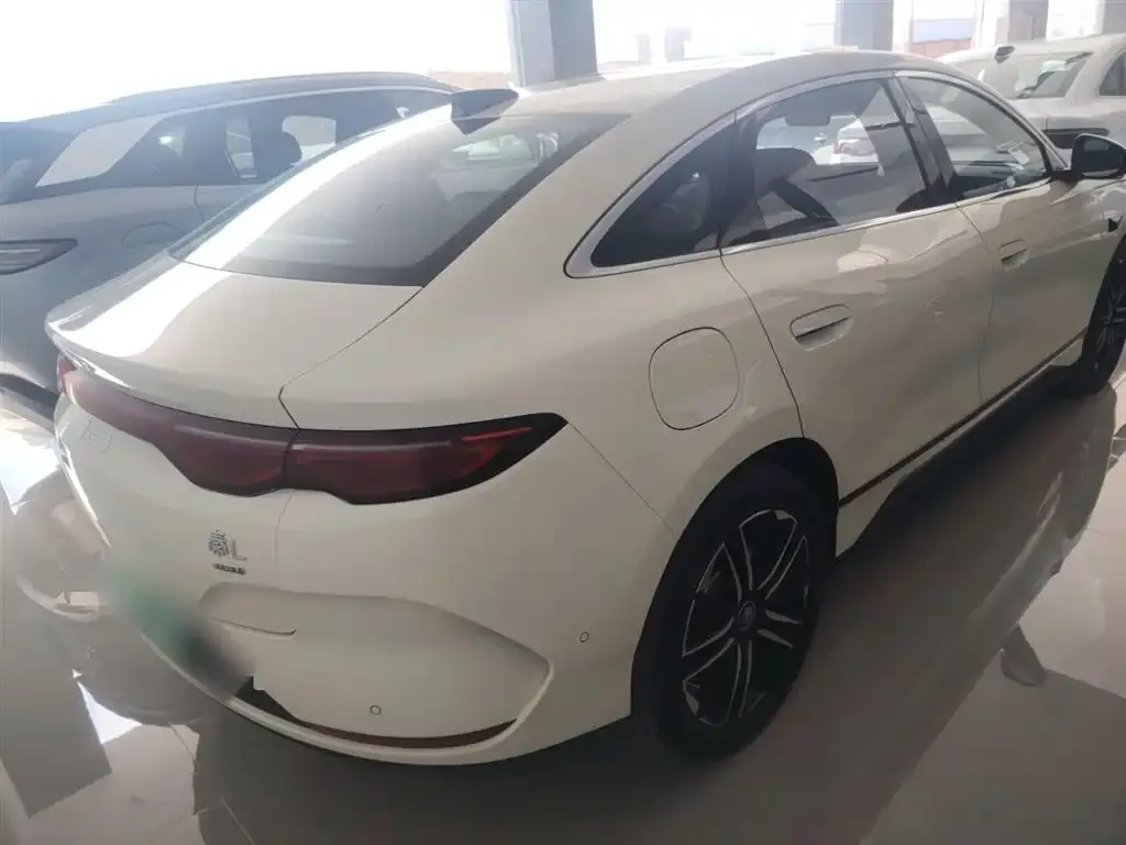 BYD Qin L 2025 из CN, фото 3