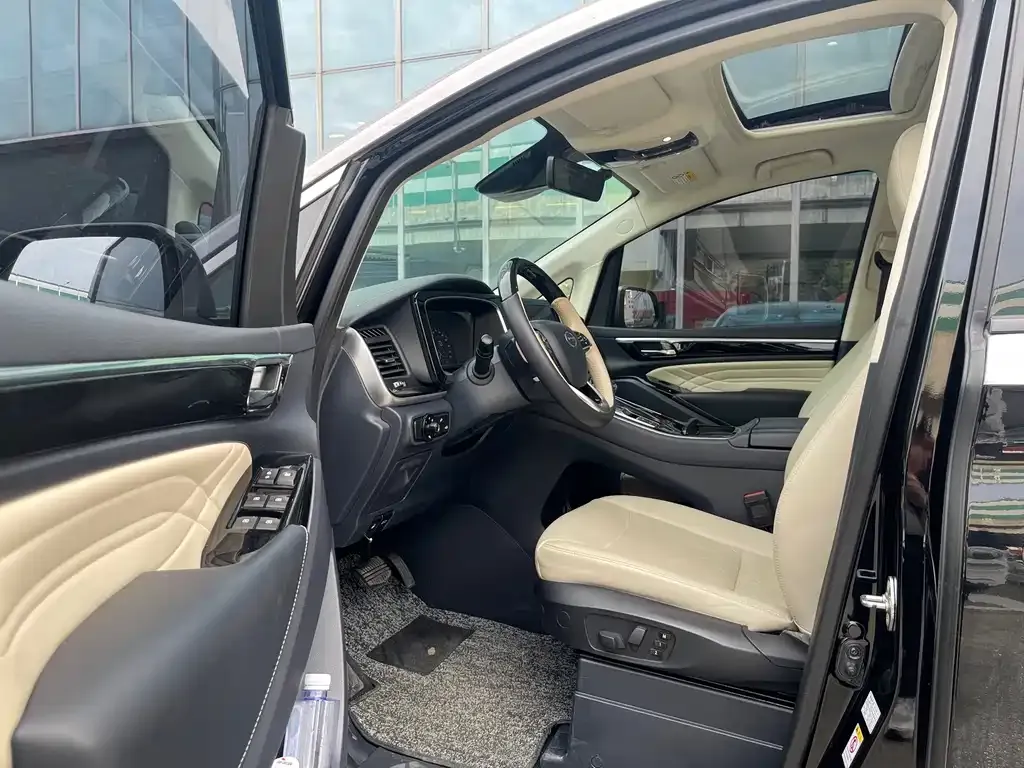GAC Motor Trumpchi M8 — фото 3