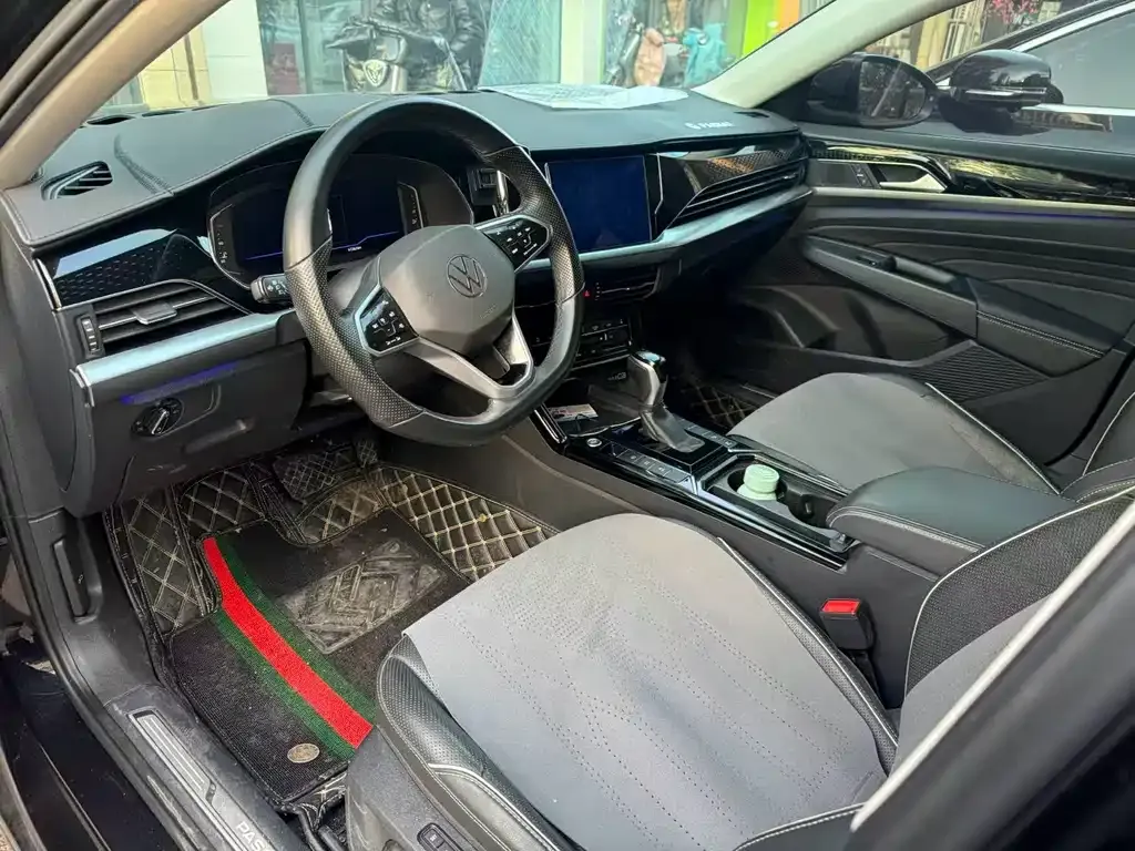 Volkswagen Passat 2023 из CN, фото 5