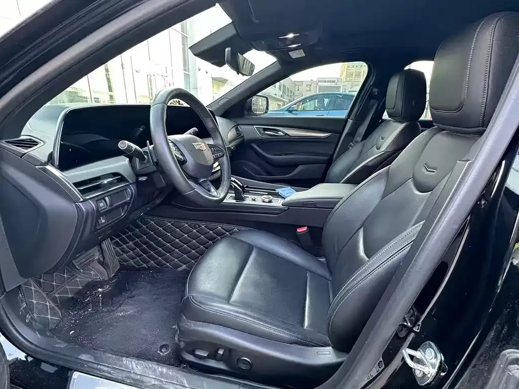 Volkswagen Passat 2023 из CN, фото 9