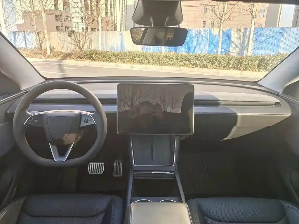 Tesla Model Y 2025 из CN, фото 8