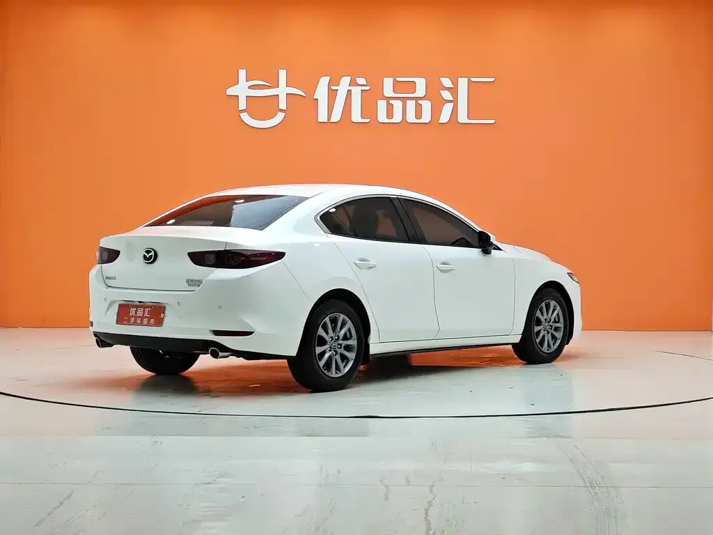 Mazda 3 Axela 2022 из CN, фото 3
