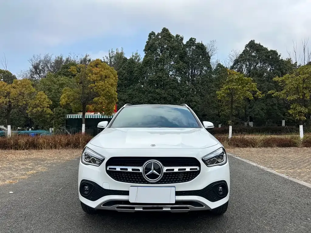 Mercedes-Benz GLA — фото 6
