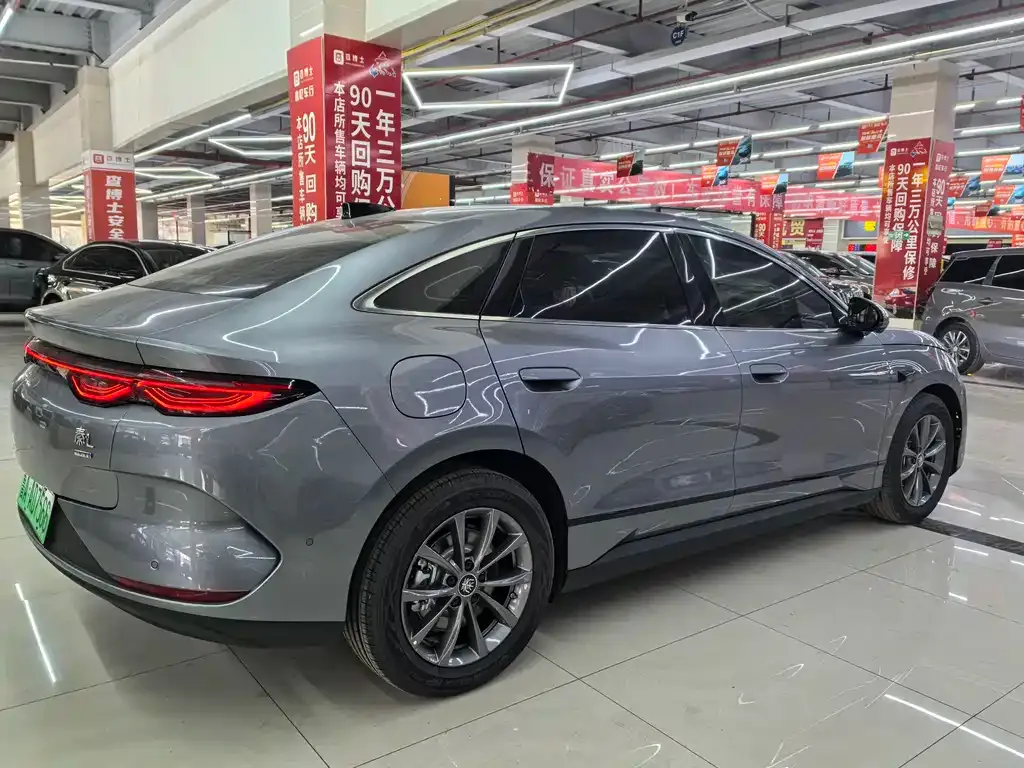 BYD Qin L 2026 из CN, фото 6