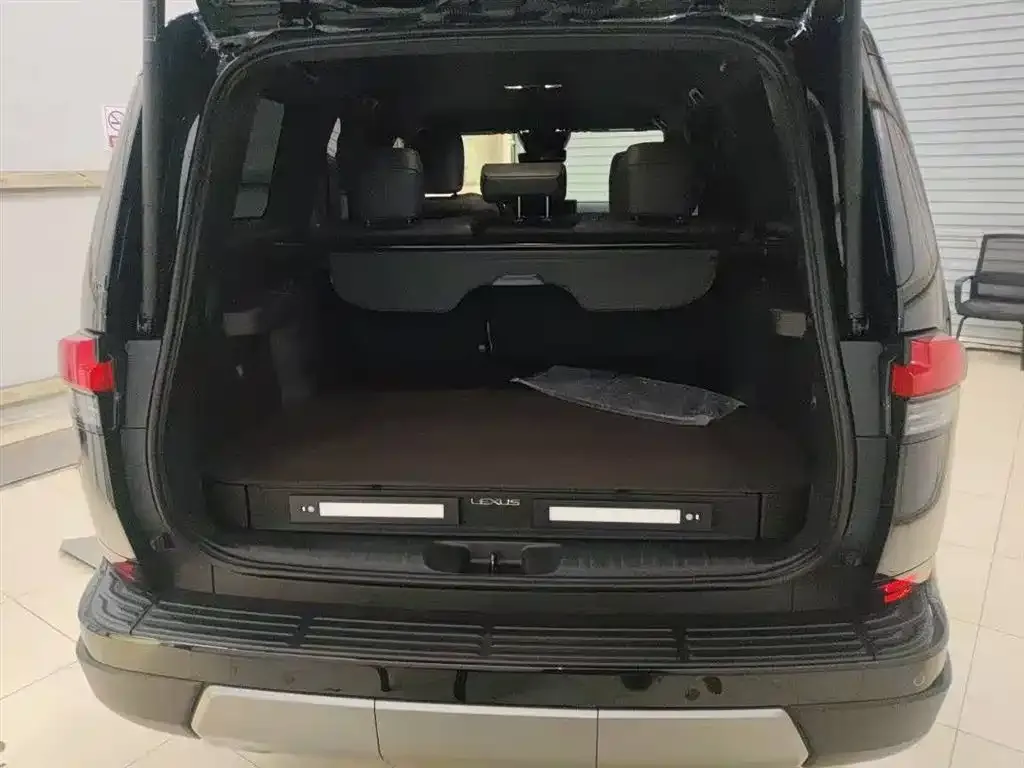 Lexus GX 2025 из CN, фото 2