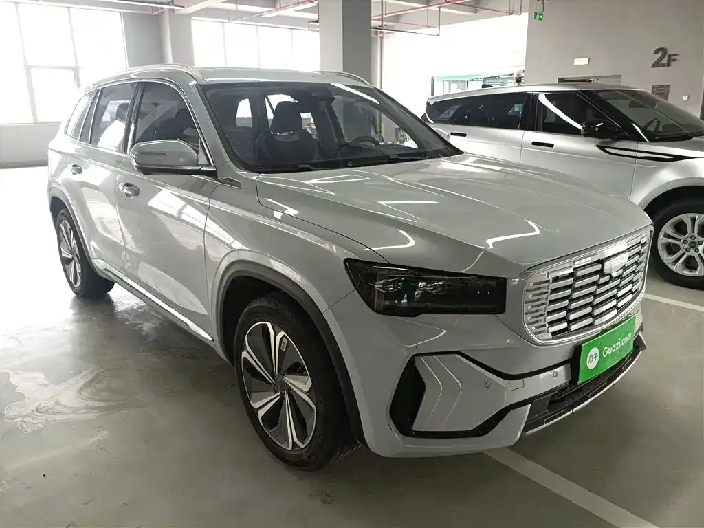 Geely Xingyue L — фото 8