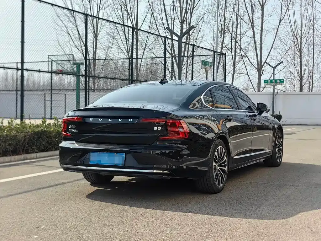 Volvo S90 — фото 7