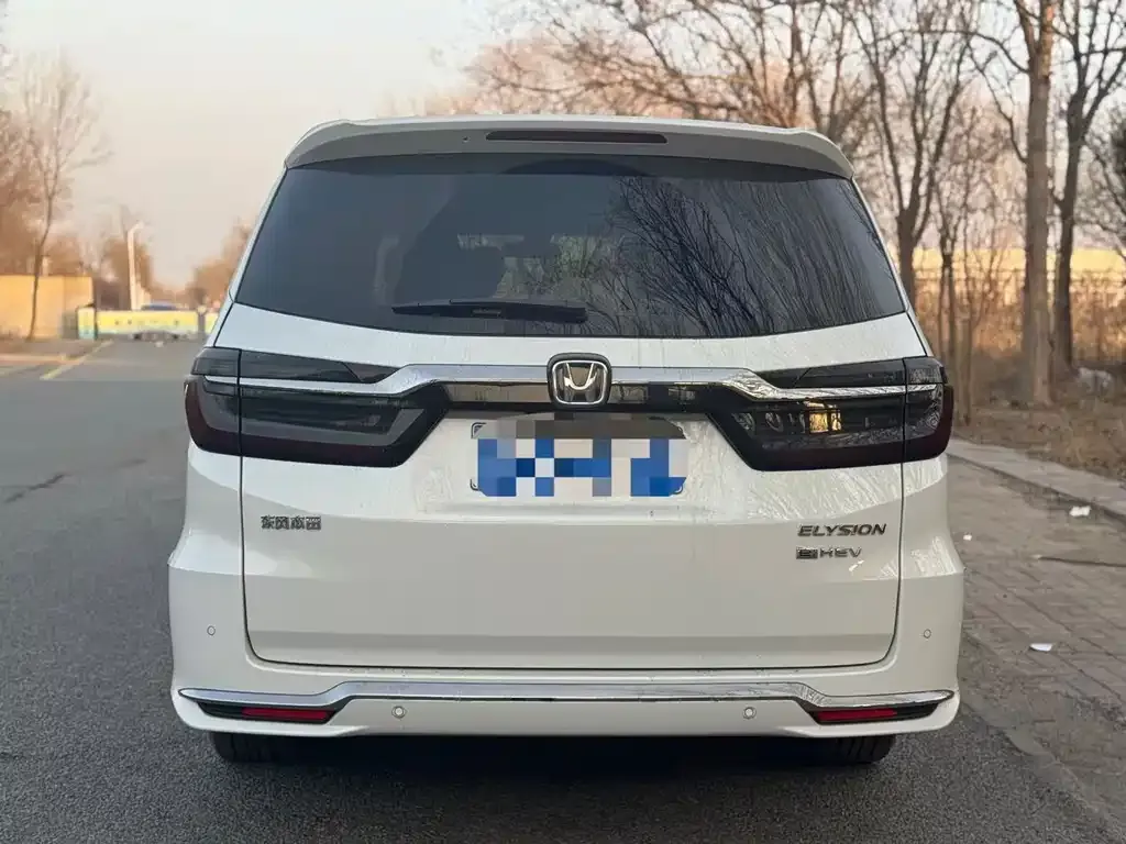 Honda Elysion 2024 из CN, фото 9