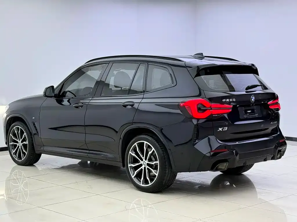 BMW X3 — фото 7