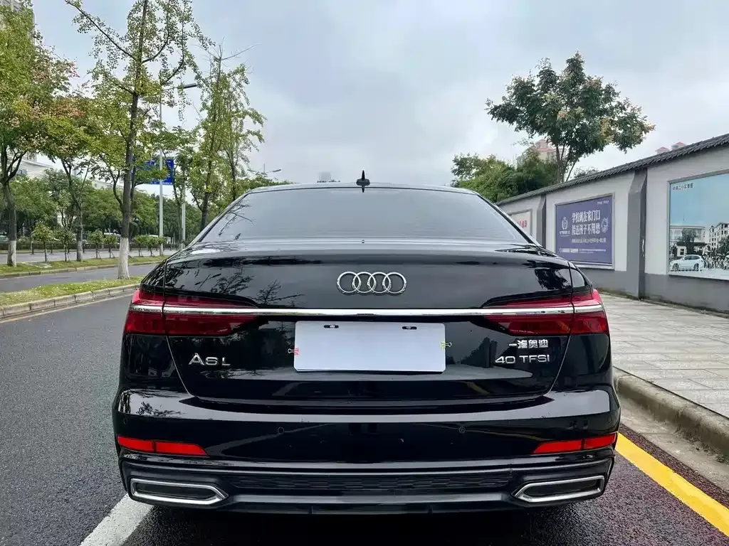 Audi A6L — фото 2