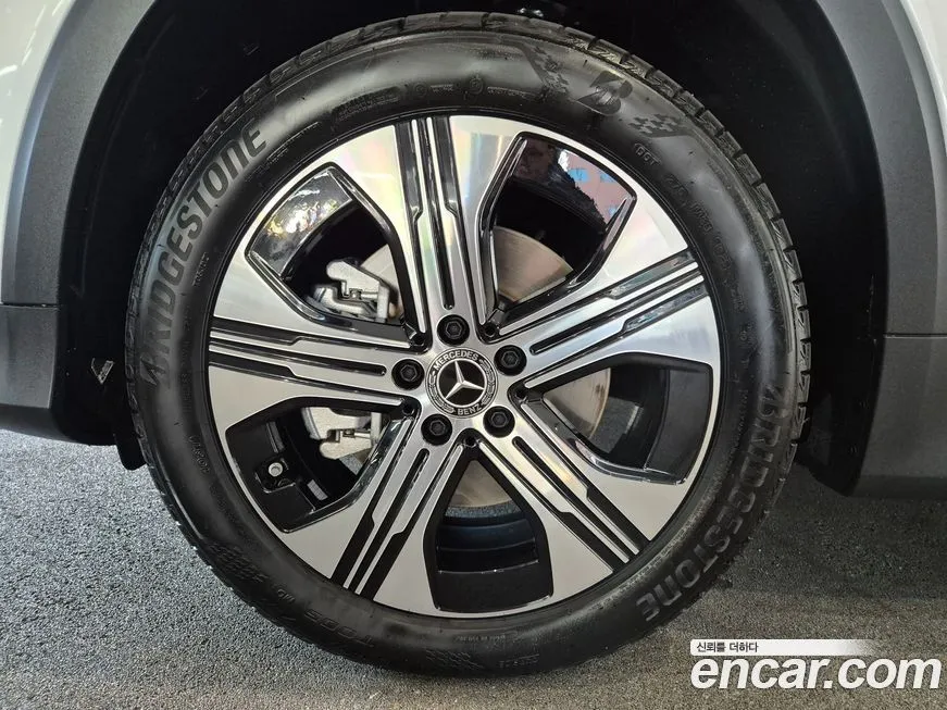 Mercedes-Benz EQB 2026 из KR, фото 9