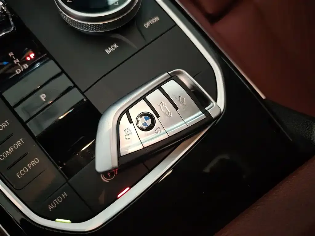 BMW i3 — фото 8