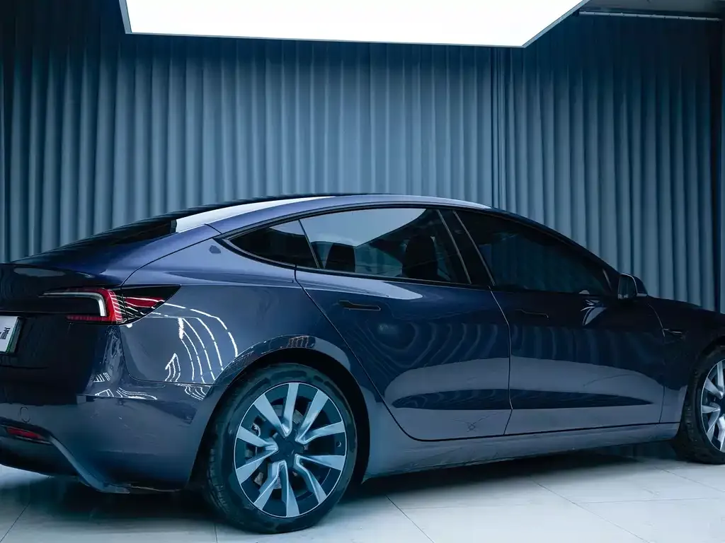 Tesla Model 3 2025 из CN, фото 9