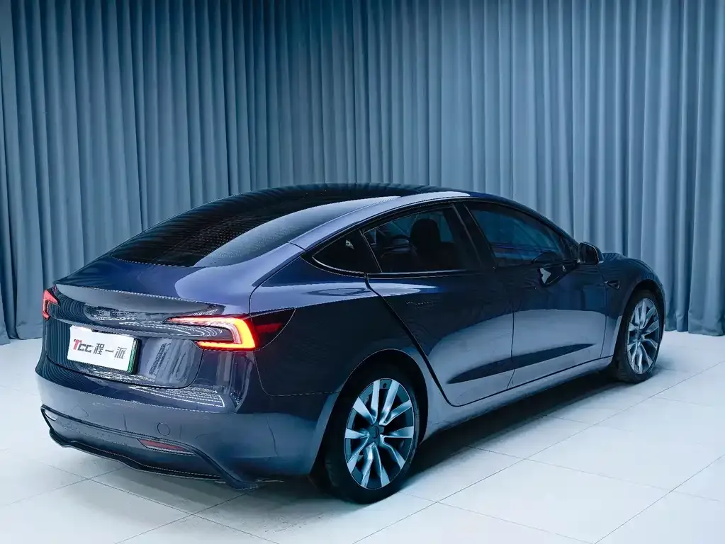 Tesla Model 3 2025 из CN, фото 6