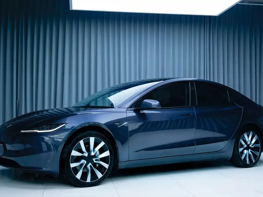 Tesla Model 3 2025 из CN, фото 3