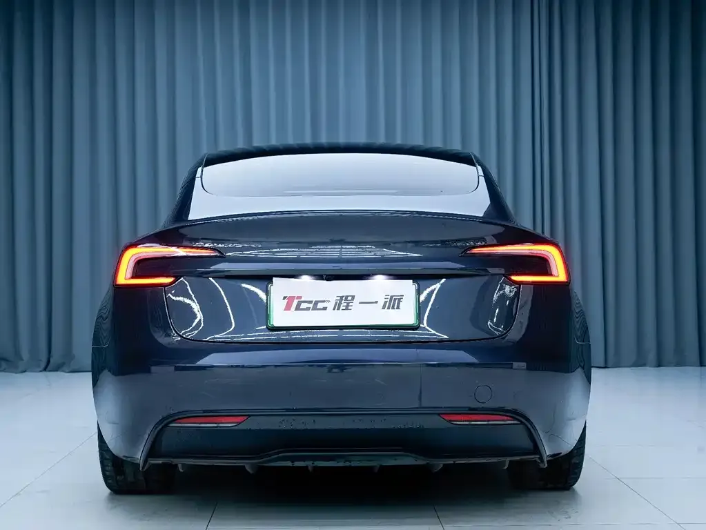 Tesla Model 3 2025 из CN, фото 5