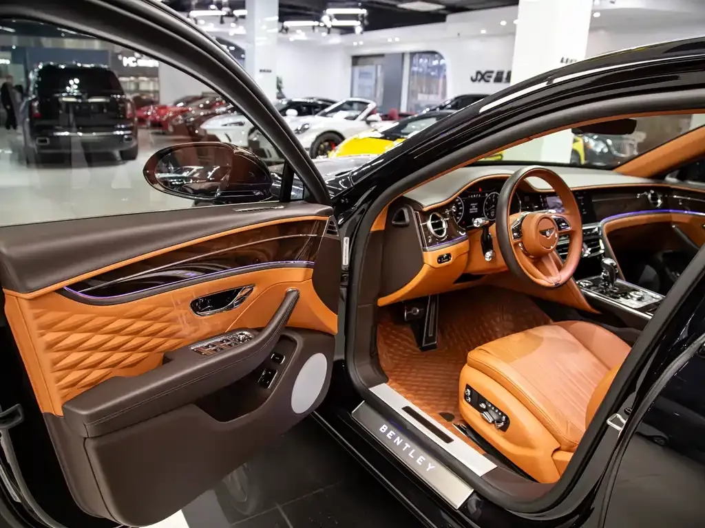 Bentley Flying Spur 2021 из CN, фото 6