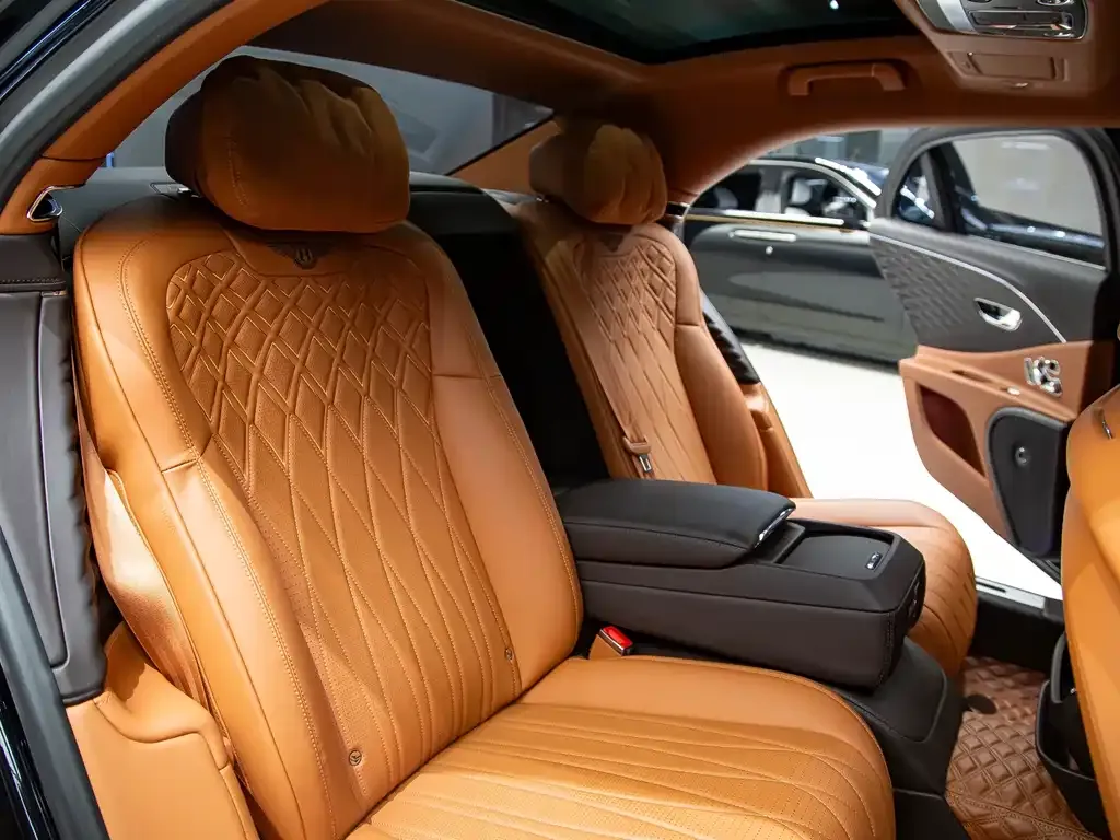 Bentley Flying Spur 2021 из CN, фото 5